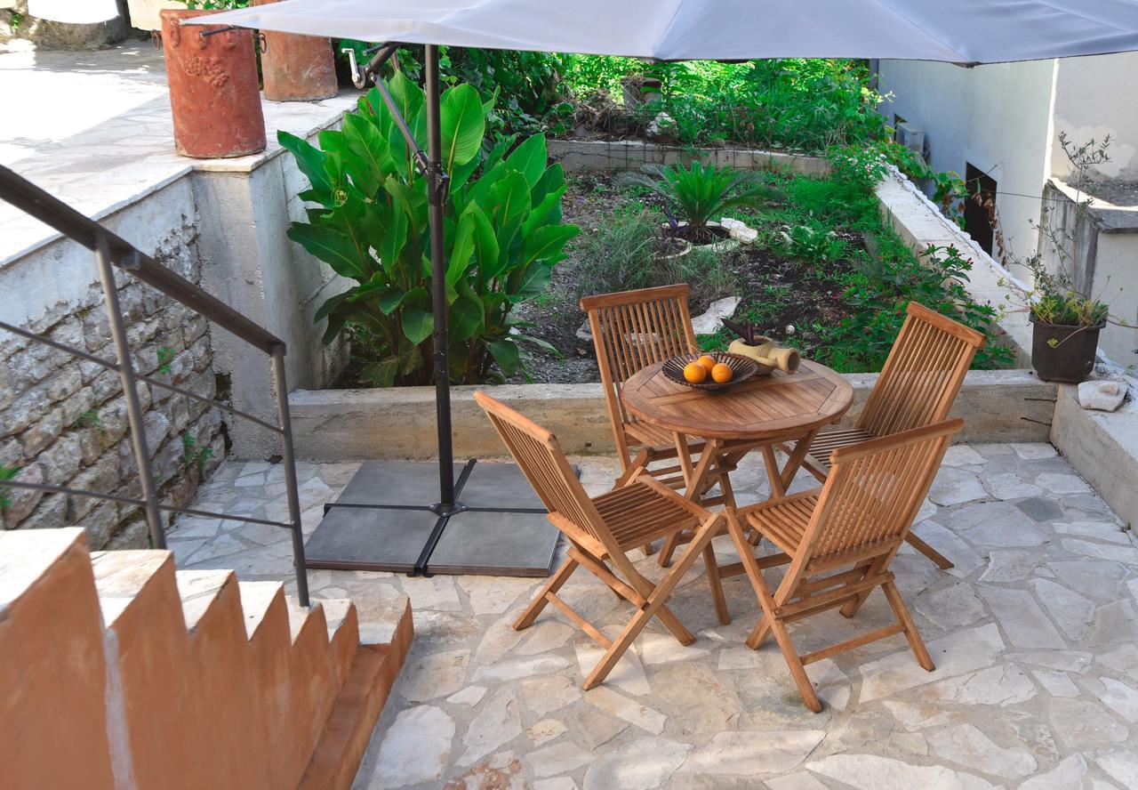 Guest House Ambient Budva Extérieur photo